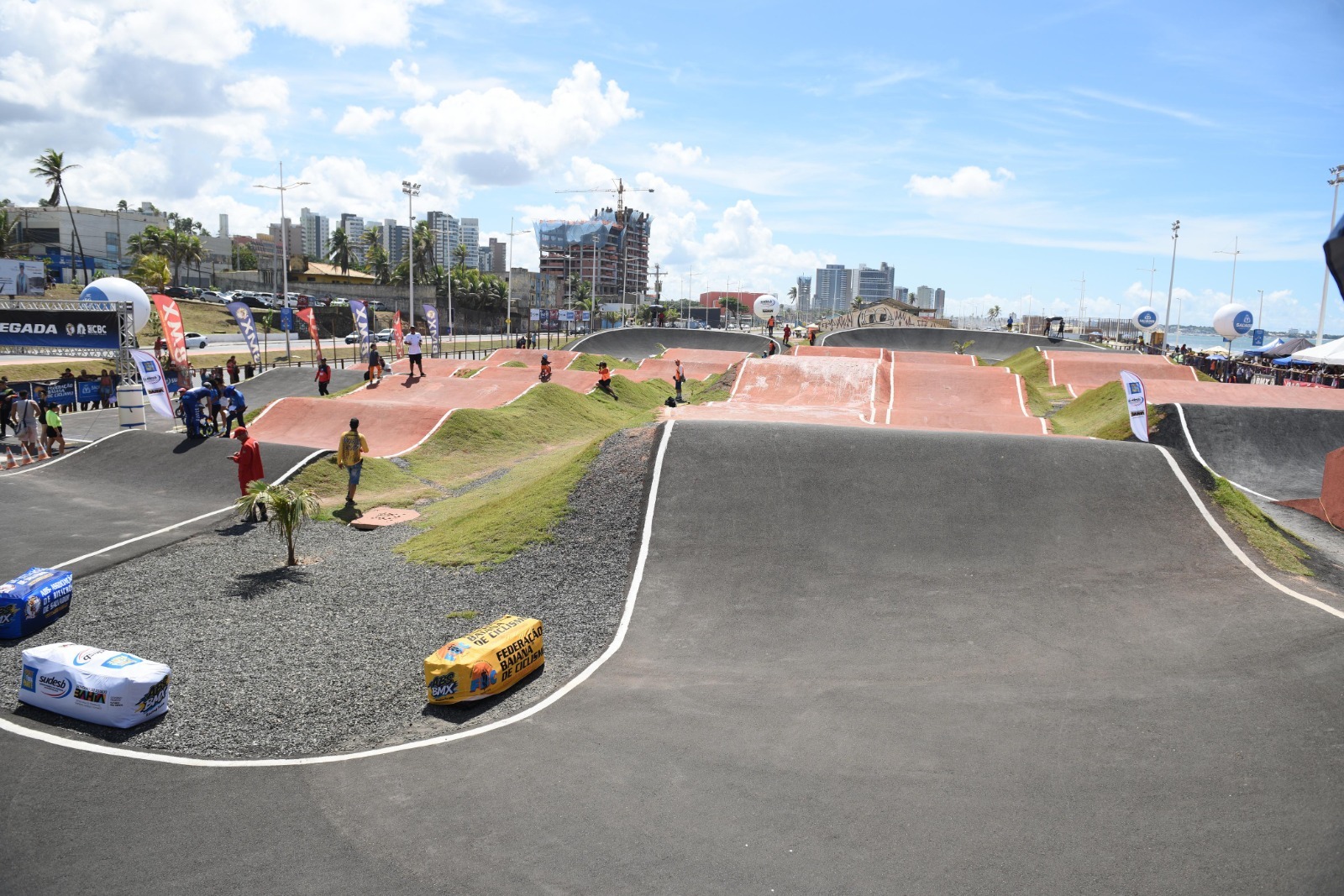 Salvador ganha nova pista de bicicross na orla de Pituaçu e se torna principal hub da categoria no Nordeste