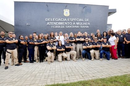 Jerônimo Rodrigues inaugura DEAM em Feira de Santana e entrega 55 viaturas a Polícia Militar