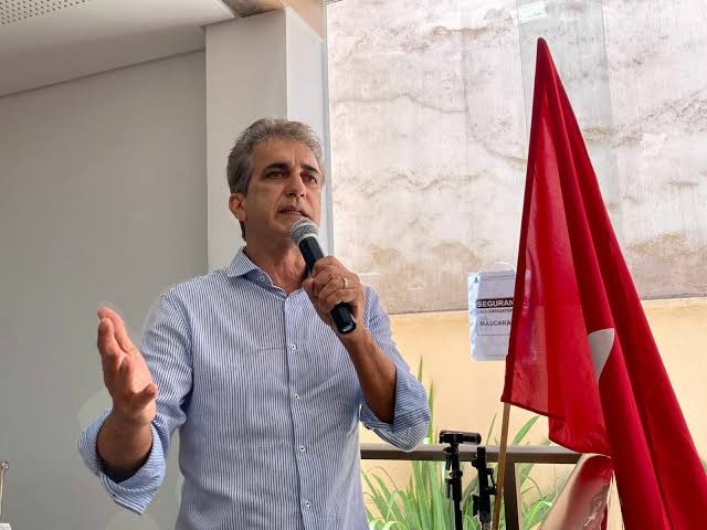 “Desaprovação de 63% no transporte é a marca da incompetência de Bruno Reis”, afirma Robinson Almeida
