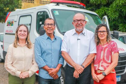 Deputado Arimatéia entrega ambulância 0 km para Santo Antônio de Jesus