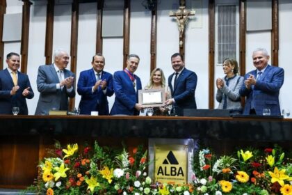 Presidente do STF recebe Comenda 2 de Julho e Cidadania Baiana em sessão especial na ALBA