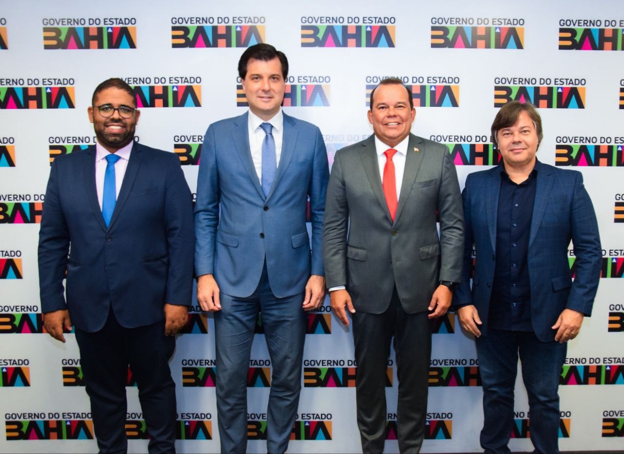 Geraldo Júnior realiza reunião de alinhamento de ações para o desenvolvimento do estado