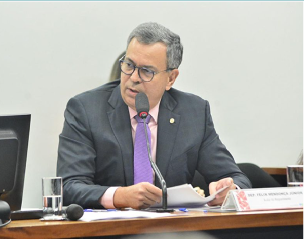Operação quebra sigilo de deputado federal e afasta prefeitos suspeitos de desviar emendas