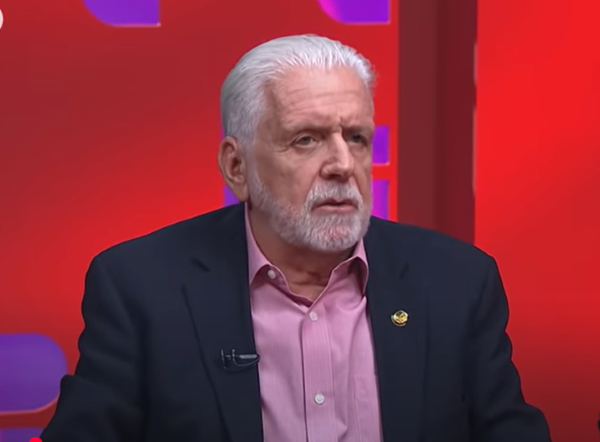Wagner critica política da “lacração” e chama de “perigoso” plano da direita de fazer maioria no Senado