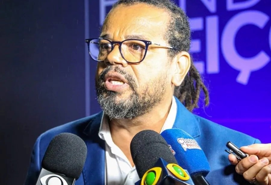Kleber Rosa ingressa com ação popular para anular sessão que aprovou PL de servidores municipais