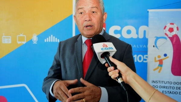 Téo Senna cobra coerência da APLB e reforça apelo pelo fim da greve na educação