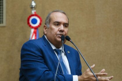“O sentimento de mudança é crescente”, afirma Sandro Régis sobre liderança de ACM Neto em pesquisa