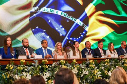 Presidente Ivana Bastos participa da posse de Isabela Suarez na Associação Comercial da Bahia