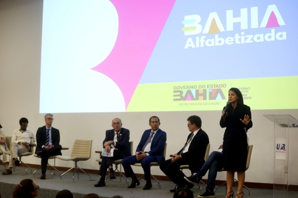 Seminário Bahia Alfabetizada mobiliza 348 municípios e fortalece pacto pela aprendizagem na idade certa