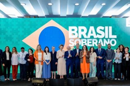 Com Lula, Jerônimo participa de plenária do Conselho de Desenvolvimento Econômico Social Sustentável em Brasília