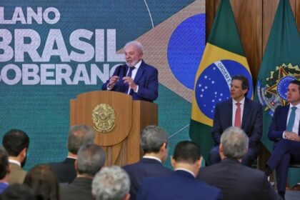 Governo Lula anuncia plano contra tarifaço dos EUA e prevê R$ 30 bi em crédito a empresas