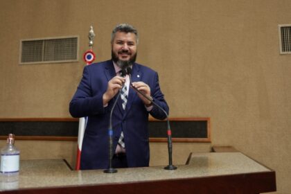 Júnior Muniz quer propõe projeto de lei para frear práticas de adultização e proteger a infância