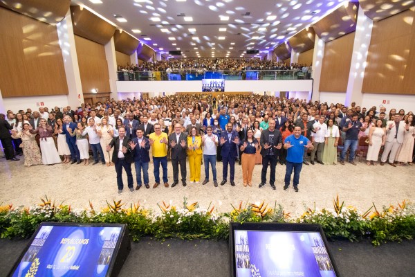 Republicanos celebra 20 anos de existência com evento marcante na Bahia