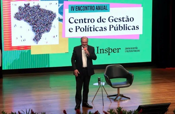 Alckmin prevê que encontro entre Lula e Trump colocará fim ao tarifaço