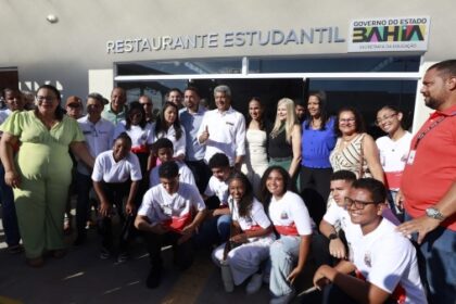 Com escola construída pela Conder em Cardeal da Silva, governador chega a 94 novas unidades