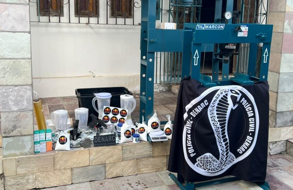 Polícia Civil desarticula laboratório de refino de cocaína em Lauro de Freitas