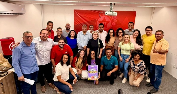 PT Bahia se reúne, critica ataques de ACM Neto e defende condenação de Bolsonaro