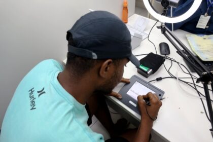 Nova lei garante emissão gratuita da Carteira de Identidade Nacional para pessoas em vulnerabilidade na Bahia