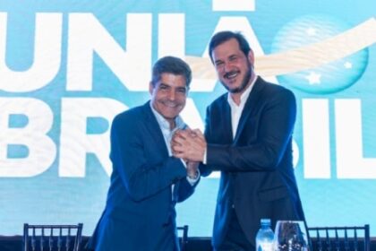 Jerônimo volta a cobrar ACM Neto sobre denúncias contra presidente do União Brasil