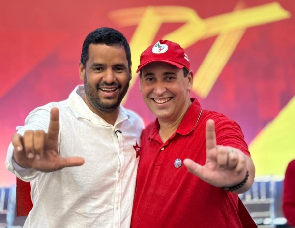 "Dia de celebração, gratidão e confiança no futuro", diz Éden na posse do novo presidente do PT Bahia