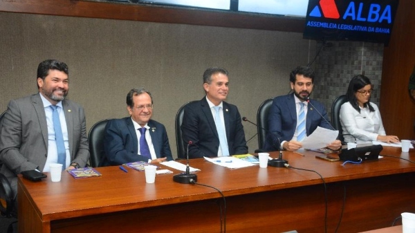 Representantes de 12 vinícolas debatem cadeia produtiva do vinho em audiência pública na ALBA