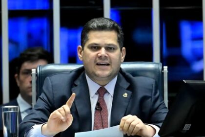 Alcolumbre manda arquivar PEC da Blindagem após rejeição da CCJ