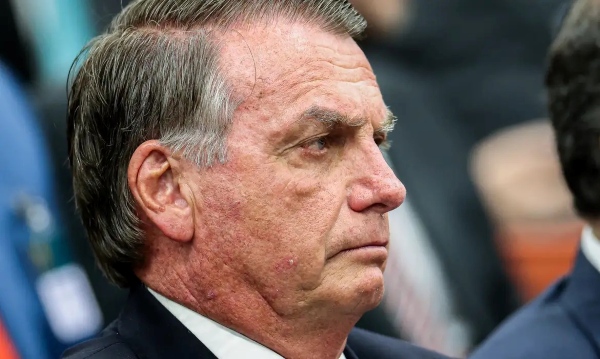 Bolsonaro fica inelegível até 2060 após condenação