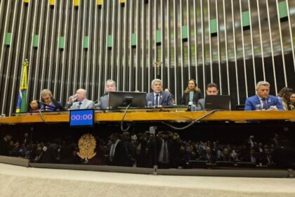 Em Brasília, governador Jerônimo Rodrigues participa de homenagem aos 192 anos de Feira de Santana