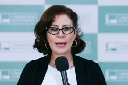 Ministro Alexandre de Moraes manda liberar redes sociais de Carla Zambelli