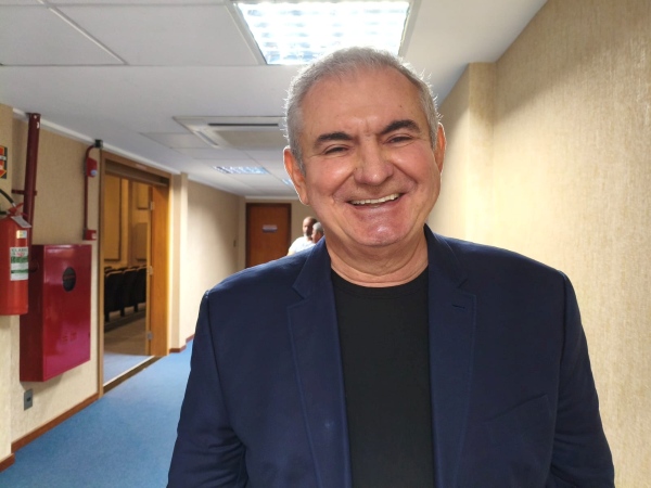 Angelo Coronel afirma que “dará um tempo” nas declarações sobre a chapa de 2026