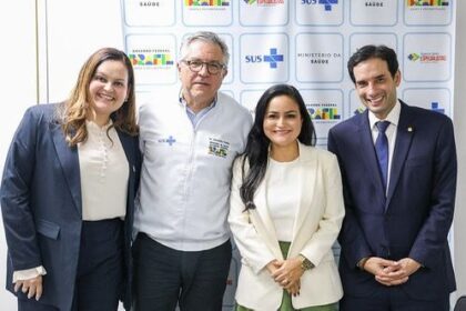 Em Brasília, Débora Regis se reúne com ministro da Saúde e apresenta demandas de Lauro de Freitas