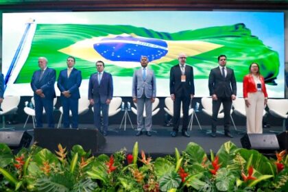 Jerônimo participa de abertura de fórum que debate gestão pública e controle sustentável