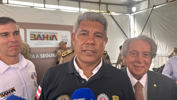 Jerônimo chama ACM Neto de “oportunista” e alfineta Tarcísio de Freitas por anistia a Bolsonaro