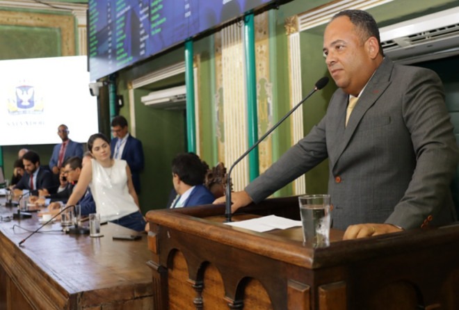 Vereador de Salvador desafia Via Bahia a abrir mão de nova Licitação