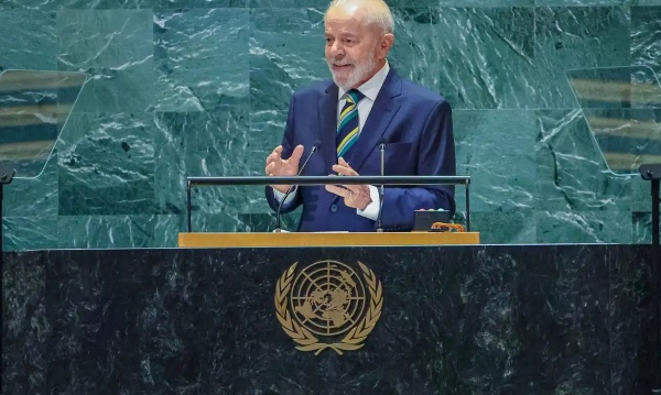 Lula diz ao New York Times que soberania e democracia são inegociáveis