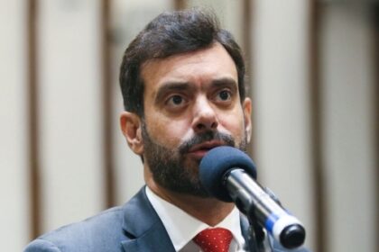 Líder da oposição, Tiago Correia critica governador Jerônimo por resposta em coletiva