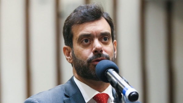 Líder da oposição, Tiago Correia critica governador Jerônimo por resposta em coletiva