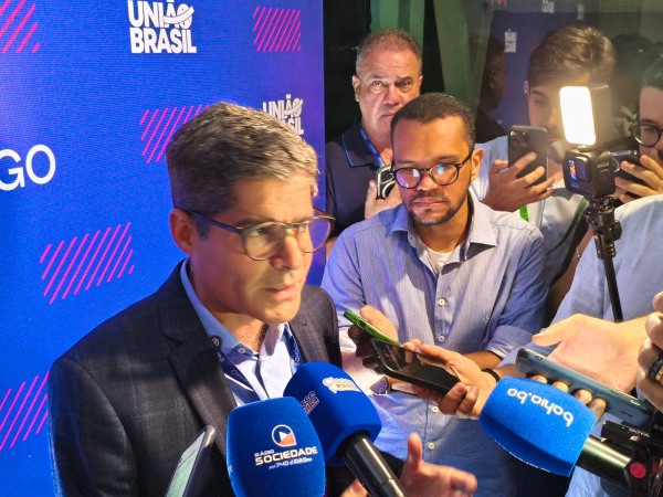 ACM Neto aceita convite de Rui Costa para debate e dispara: "Cadê os 50 milhões de reais dos respiradores?”