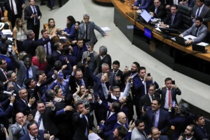 Texto de MP alternativa ao IOF é retirado de pauta na Câmara dos Deputados; texto caducou