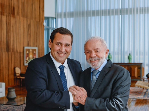 "Líder que fala com o mundo de igual para igual", diz Éden sobre encontro de Lula e Trump