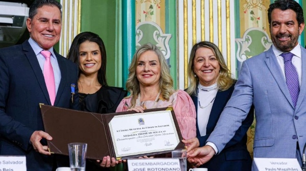 Presidente Ivana Bastos prestigia entrega de comenda ao desembargador José Rotondano