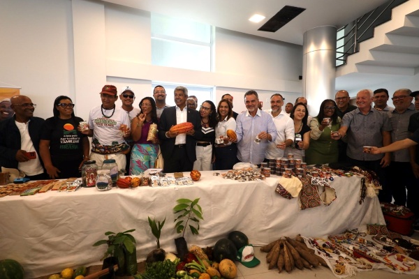 Em Feira de Santana, Jerônimo destaca força do sindicalismo rural durante encontro da Fetag-BA