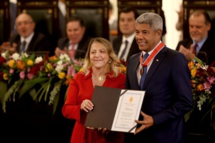 Jerônimo recebe homenagem durante abertura do XVII Consepre e destaca importância da Bahia no fortalecimento do Judiciário