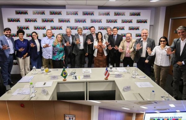 Presidente da ALBA participa de encontro com o governador e a bancada do PSD