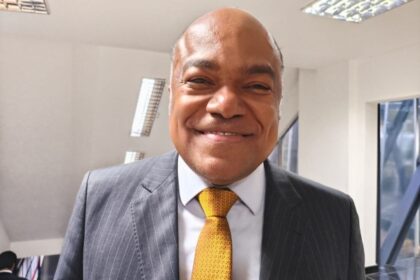 Samuel Júnior pede verificação de quórum e vota contra título de Cidadã Baiana à Marina Silva