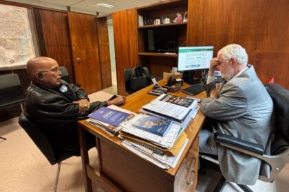 Em Brasília, Suíca pressiona pela aprovação do PL 4146 que regulamenta profissão de garis e margaridas