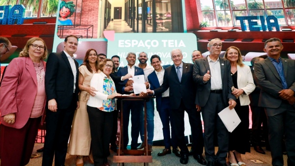 Jerônimo anuncia pacote de investimentos em evento com mais de 200 prefeitos na UPB