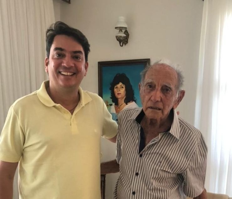 Pedro Tavares lamenta morte de Michel Hagge, ex-prefeito de Itapetinga