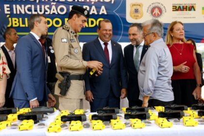 Bahia adere a programas nacionais de câmeras corporais e entrega novos equipamentos para os profissionais de segurança