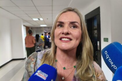 Presidente da ALBA, Ivana Bastos é internada para tratar inflamação no intestino